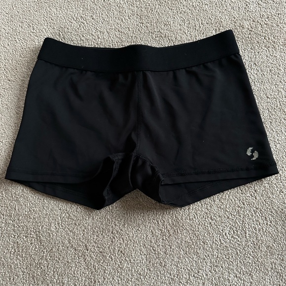 6 pairs of Soffe low rise spandex shorts girls XL (fits like a woman’s small) - Picture 7 of 8
